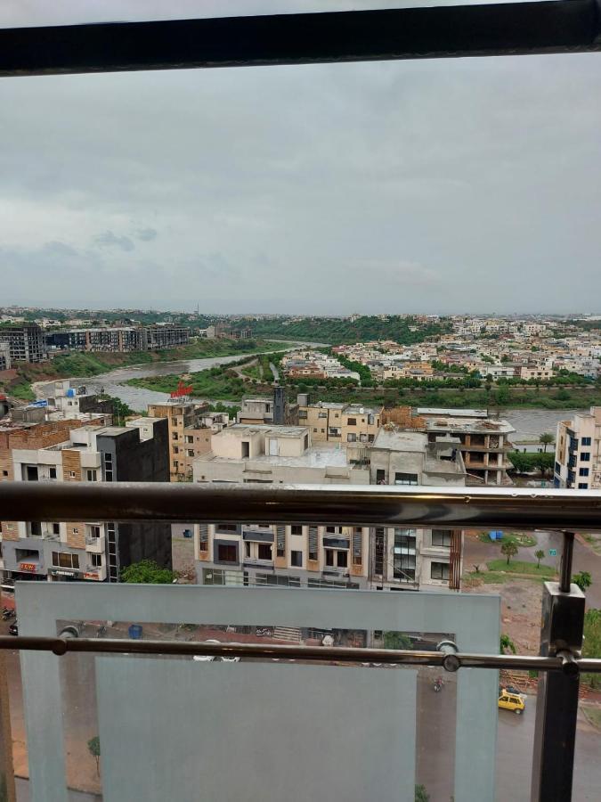 The River View Apartment Rawalpindi Eksteriør billede